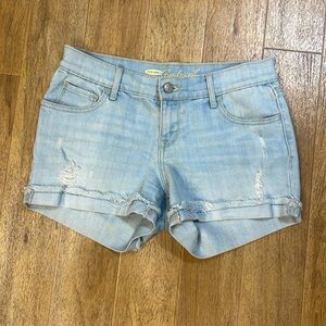 Old Navy Boyfriend Distressed Lightwash Jean Shorts